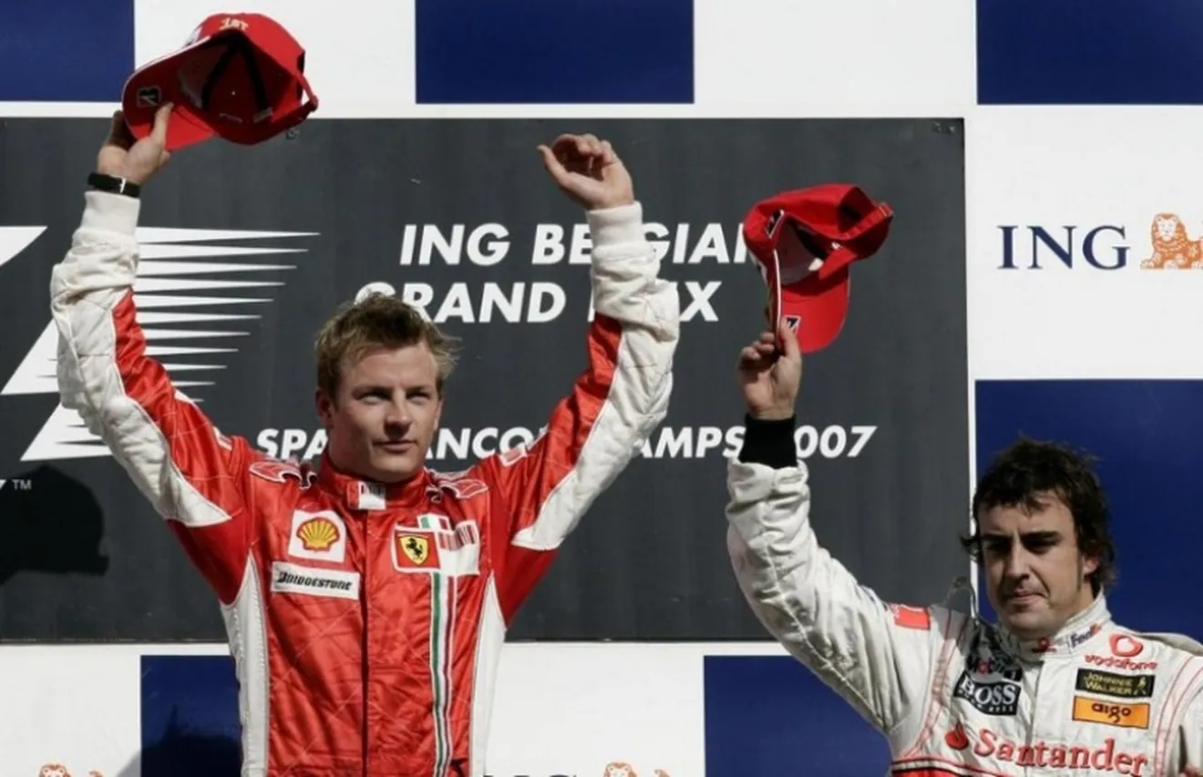 Alonso sobre Räikkönen: 'Es uno de los pilotos con mayor talento de la parrilla'