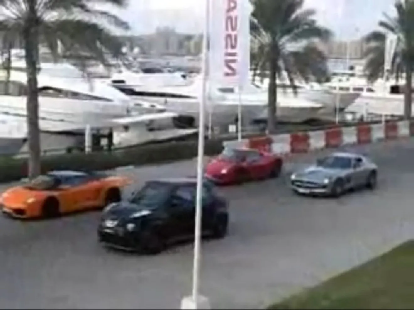 Nissan Juke-R VS Lamborghini Gallardo, Ferrari 458 Italia y Mercedes SLS AMG