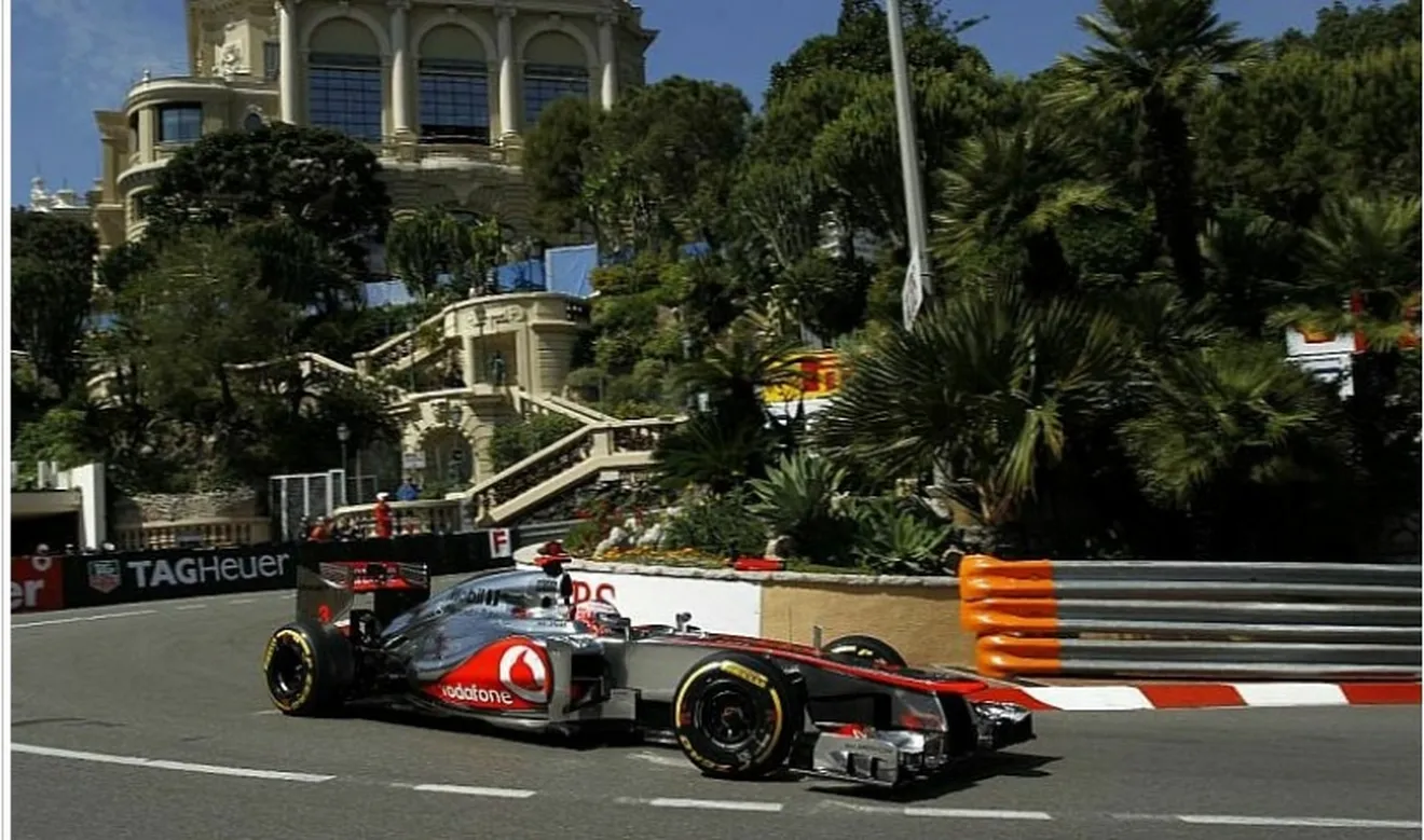 GP Mónaco 2012, Libres 2: Lluvia en las calles de Mónaco. Button el más rápido