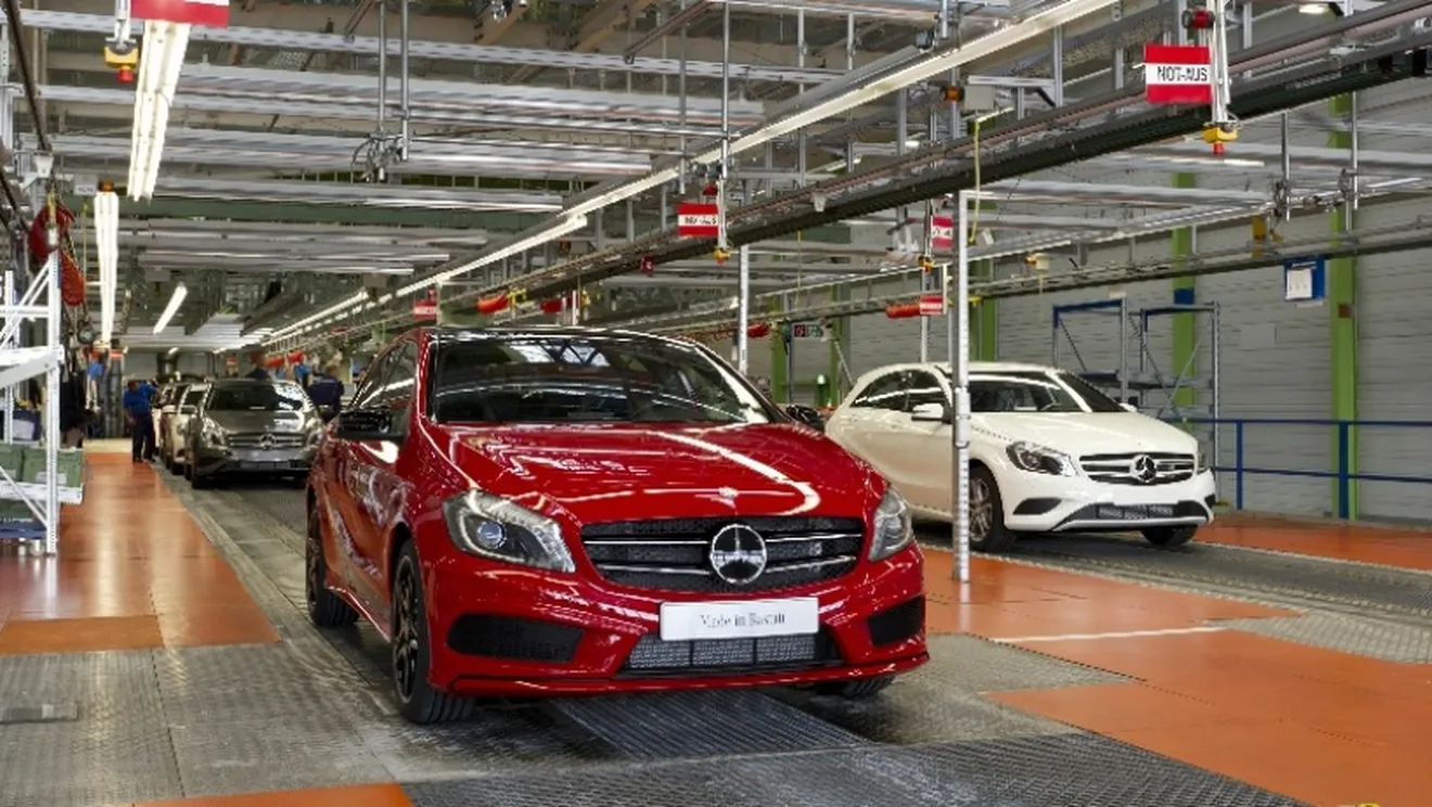 Mercedes aumenta la producción del Clase A para satisfacer la demanda