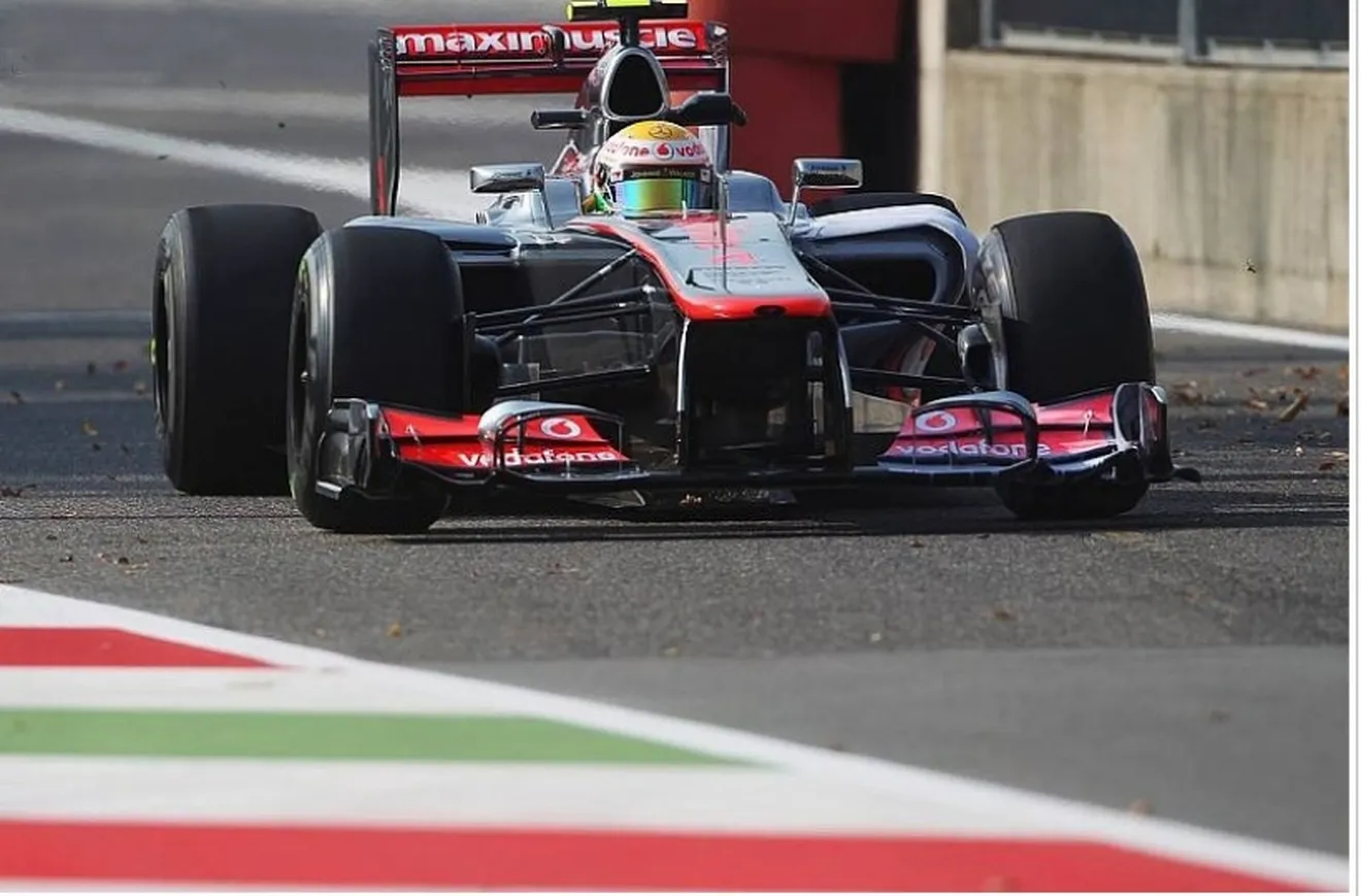GP de Italia, Libres 2: Hamilton y Button al frente