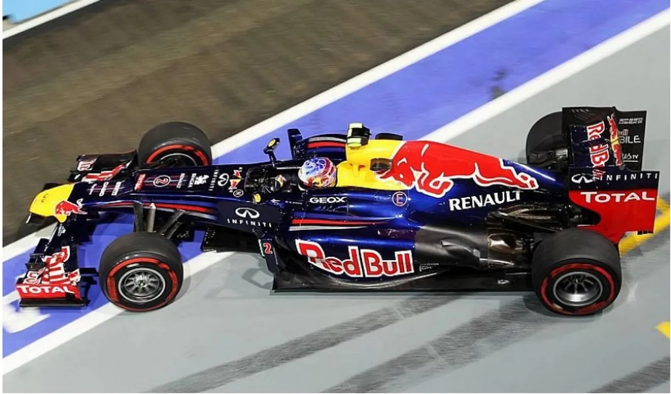Vettel domina los tres entrenamientos libres