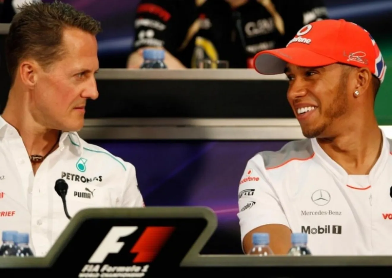 Lewis Hamilton: también pilotaría gratis