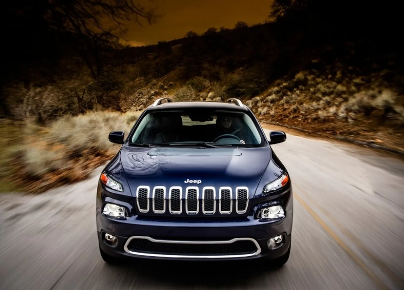 El Jeep Cherokee 2014 vuelve cargado de controversia por su diseño