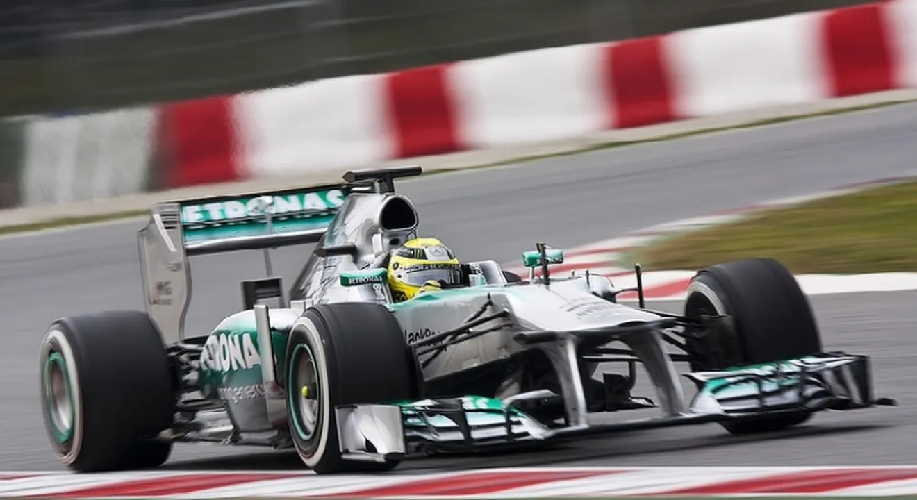 Nico Rosberg confirma el potencial del Mercedes W04