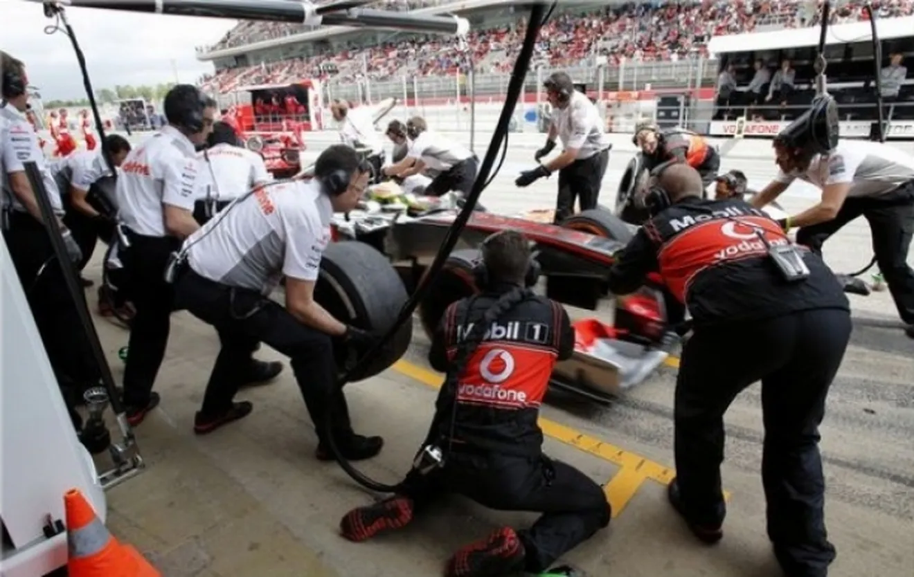McLaren niega órdenes de equipo