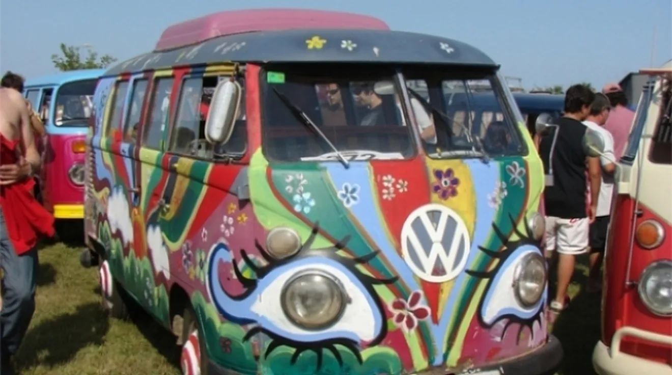 10ª edición de FurgoVolkswagen, el evento que rinde homenaje al icono hippie