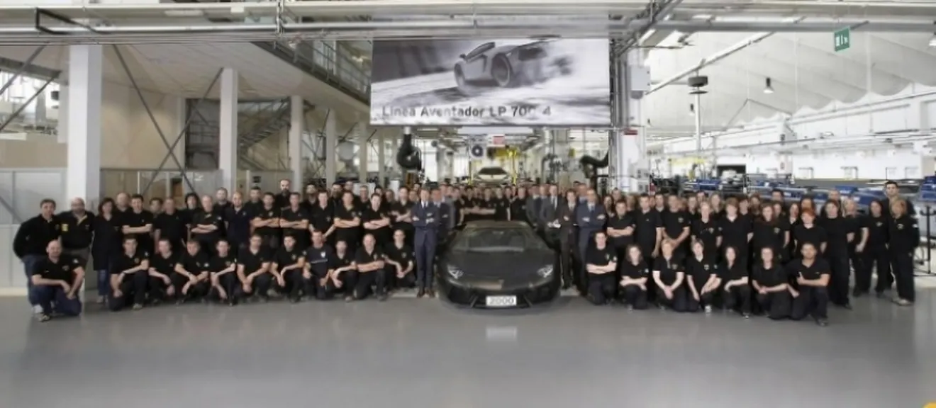 Lamborghini Aventador alcanza las 2.000 unidades producidas