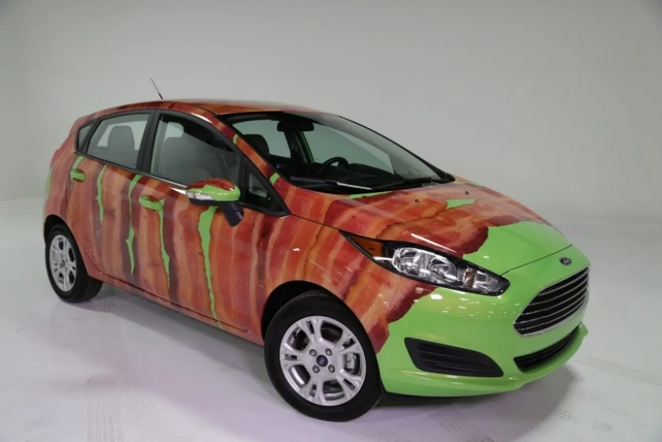 No es broma: Ford presenta un Fiesta con lonchas de bacón
