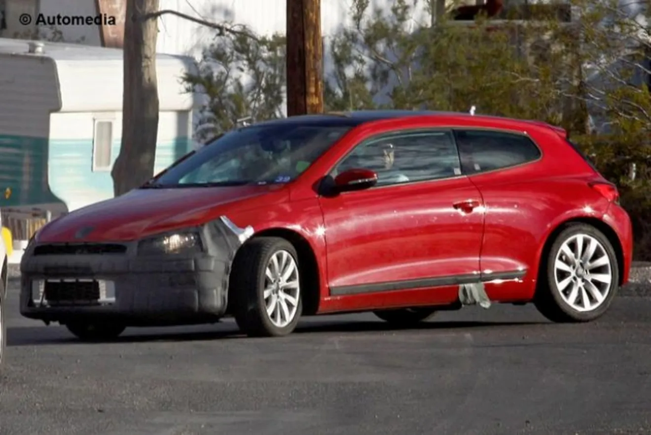 Volkswagen Scirocco facelift  se pasea por el desierto de Arizona