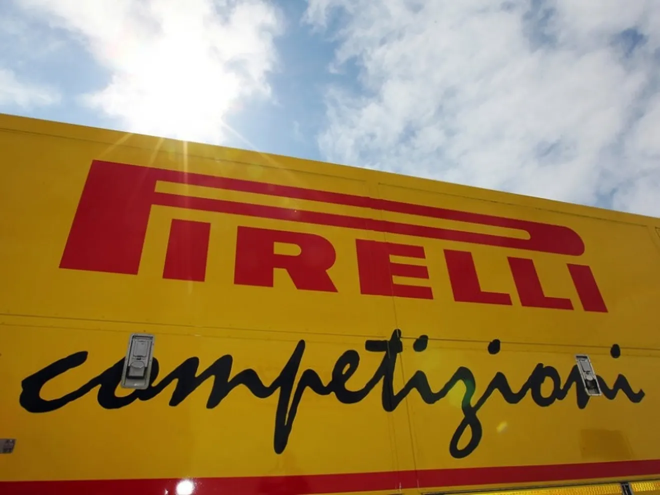 Pirelli, proveedor de neumáticos del WRC 2014