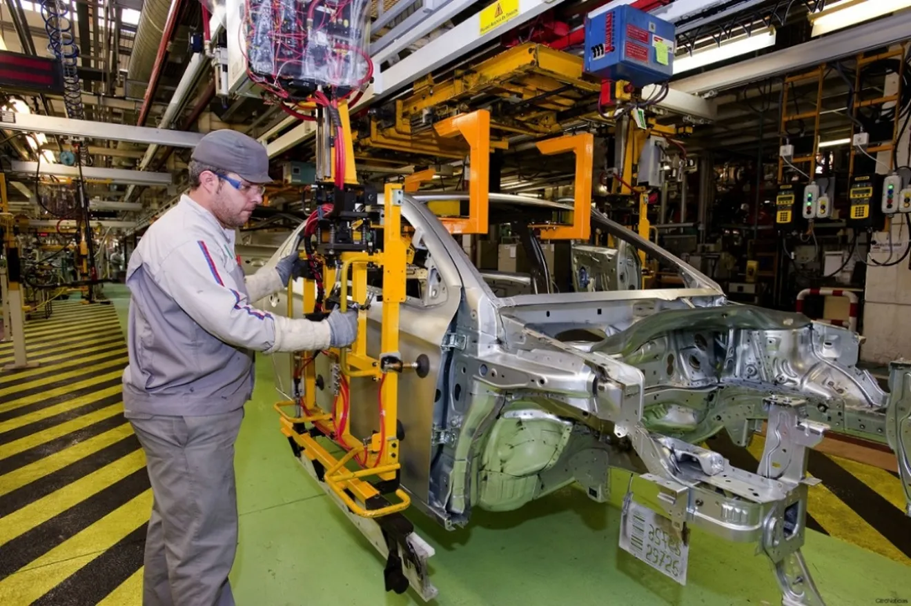 España producirá 2,4 millones de vehículos en 2014, un 9% más