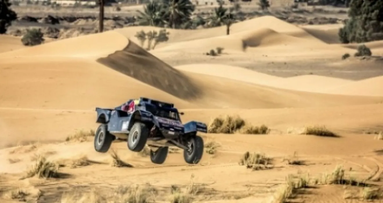 El coche de Carlos Sainz para el Dakar 2014