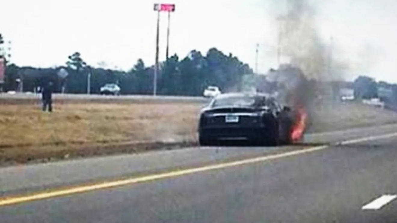 Tercer Tesla Model S que se incendia en Estados Unidos