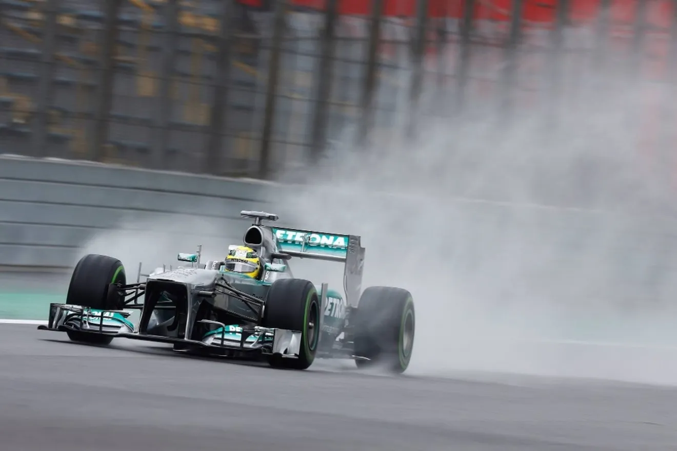 Rosberg repite bajo la lluvia de los libres 2