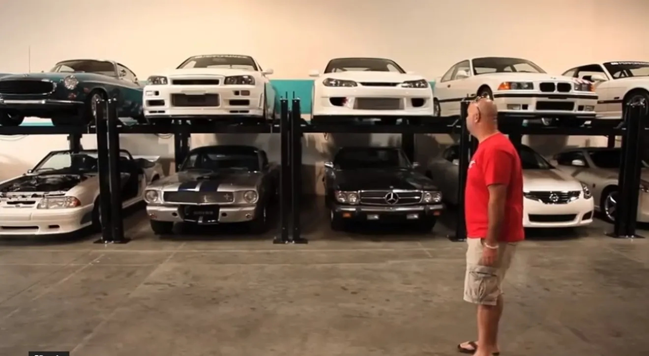 La impresionante colección de coches de Paul Walker y Roger Rodas, en vídeo