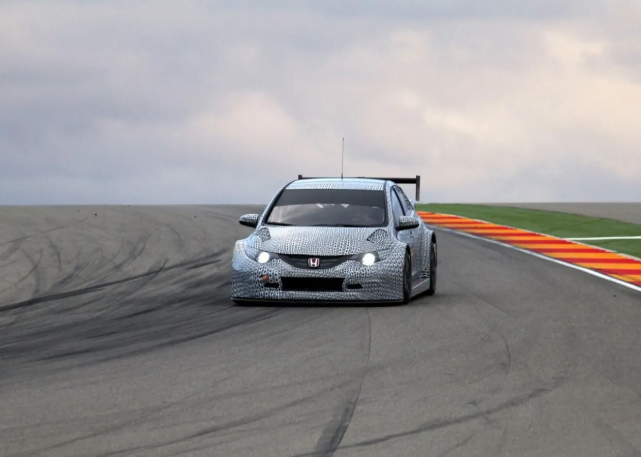 Honda Civic WTCC 2014, dispuesto a conseguir más victorias