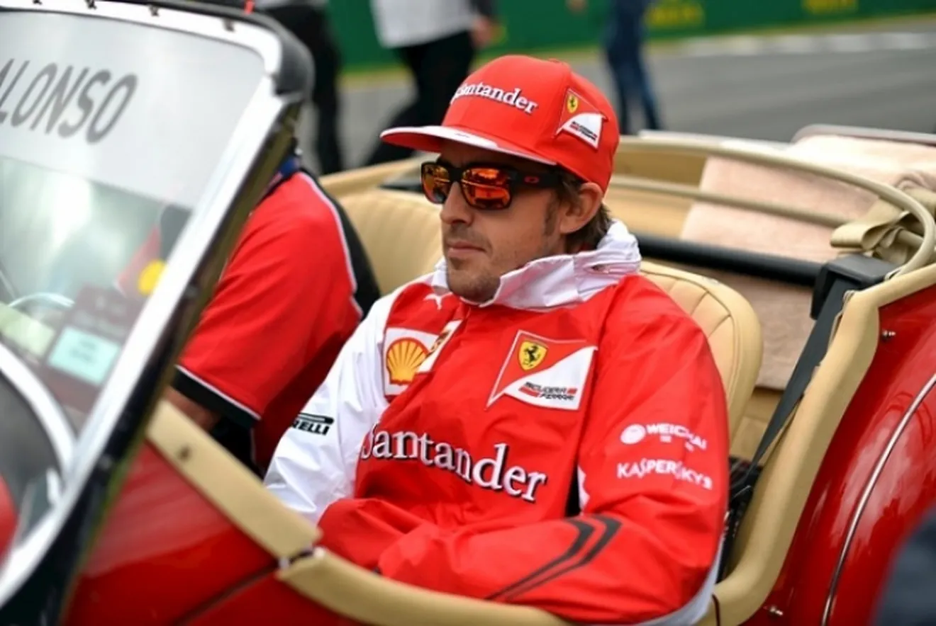 Fernando Alonso tranquiliza a Ferrari