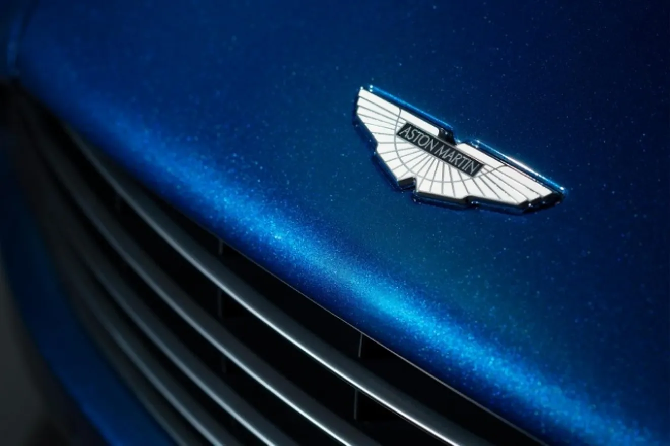 Mercedes-Benz podría estar interesada en la compra de Aston Martin