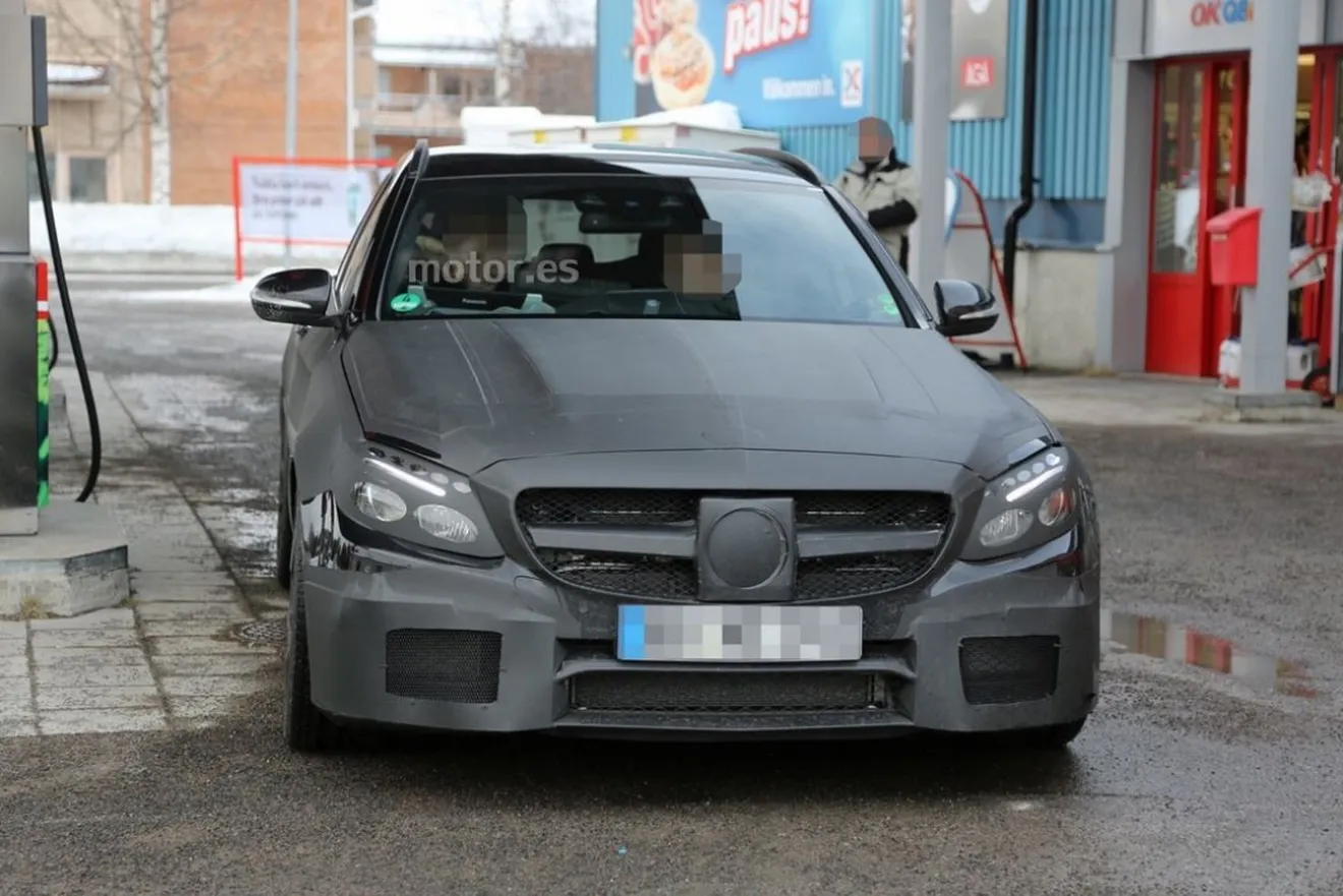 Mercedes C 63 AMG Estate 2015, primeras fotos espía
