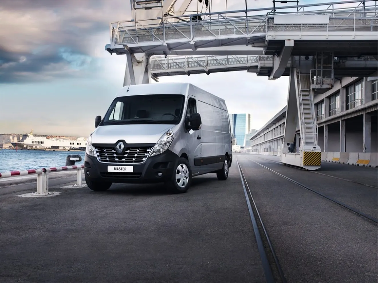Nuevas Renault Master y Opel Movano, dos furgonetas más que se renuevan