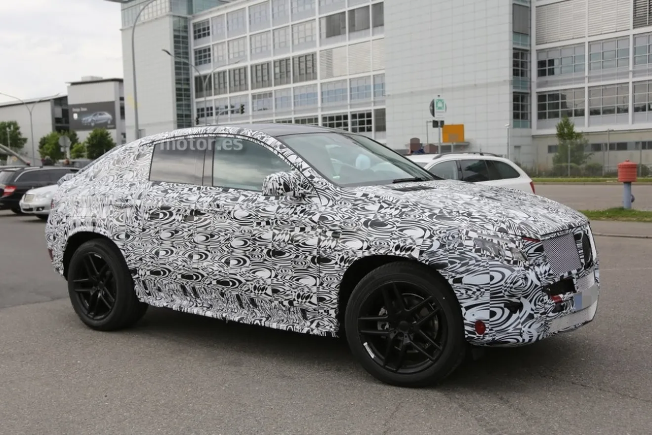 Mercedes-Benz MLC 2015, el SUV coupé ya está en pruebas