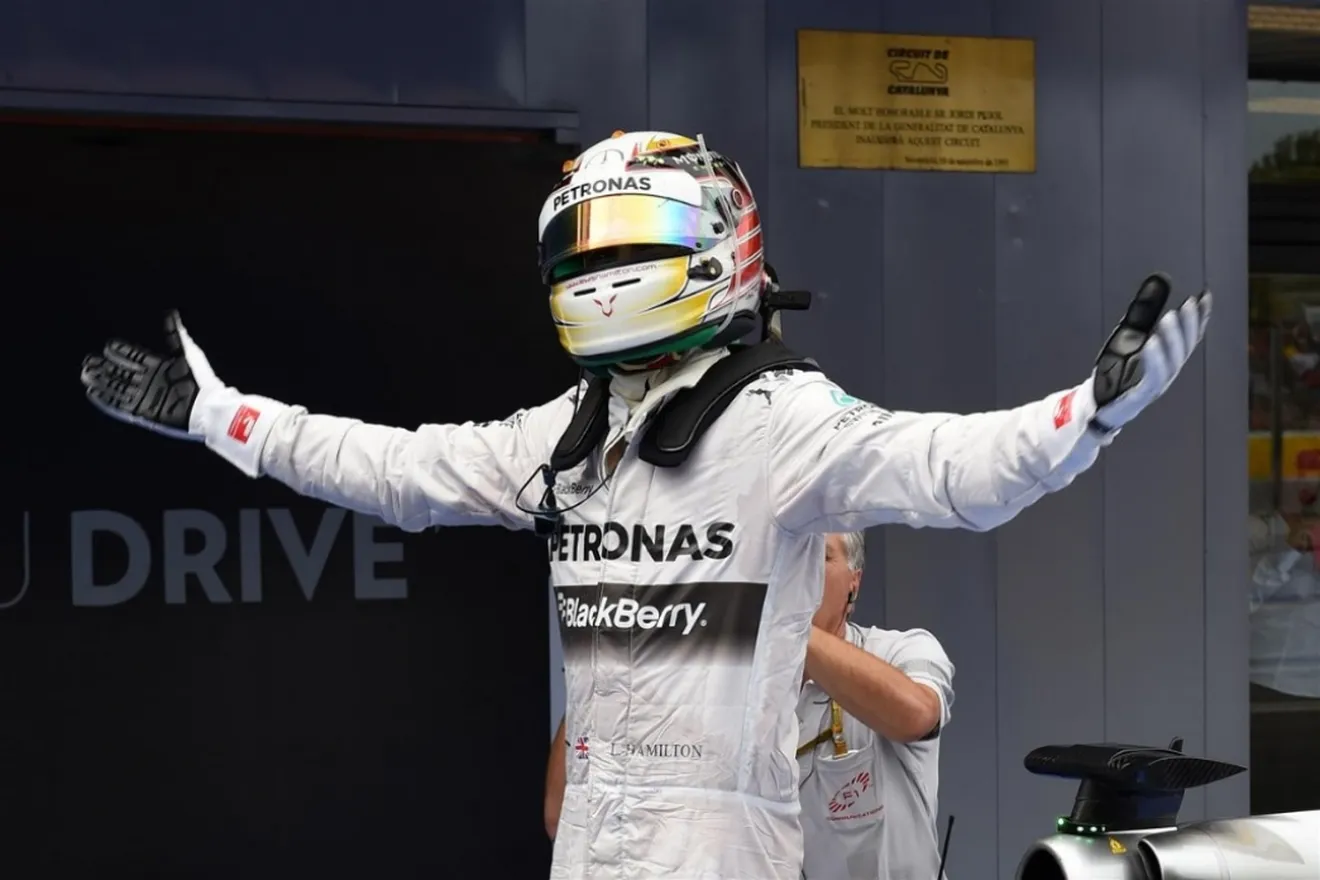 Hamilton vence en Montmeló y ya es líder del campeonato