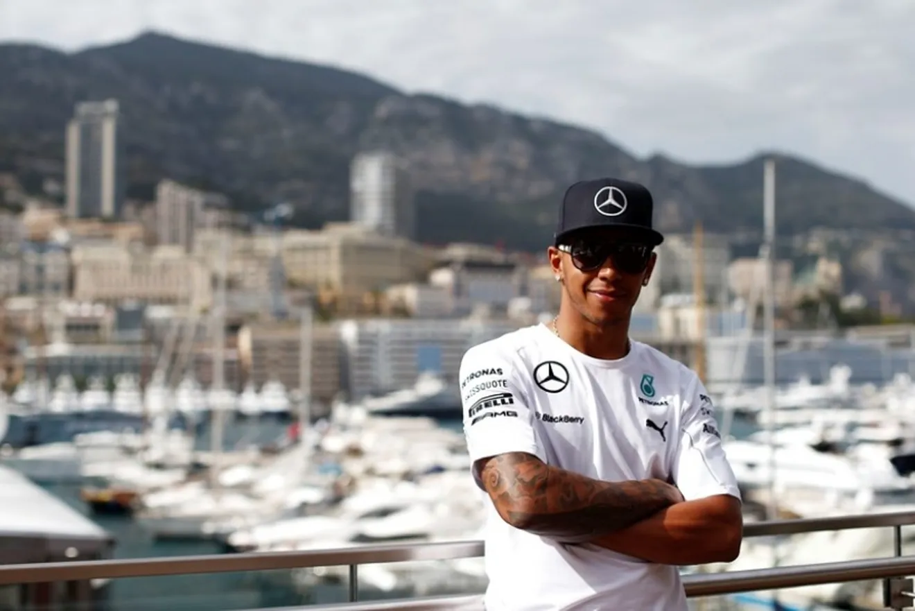 Hamilton empieza la guerra psicológica contra Rosberg