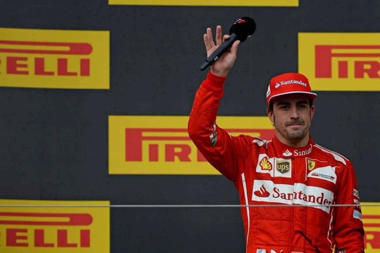 Alonso y Raikkonen rebajan la euforia en Ferrari