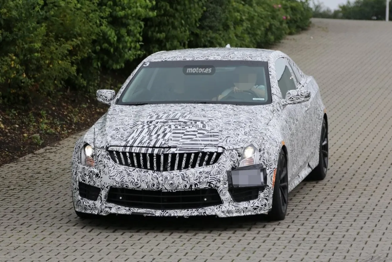 Cadillac ATS-V Coupe 2015, un nuevo rival para el BMW M4