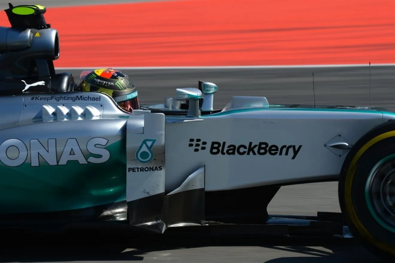Rosberg logra la pole sin rival
