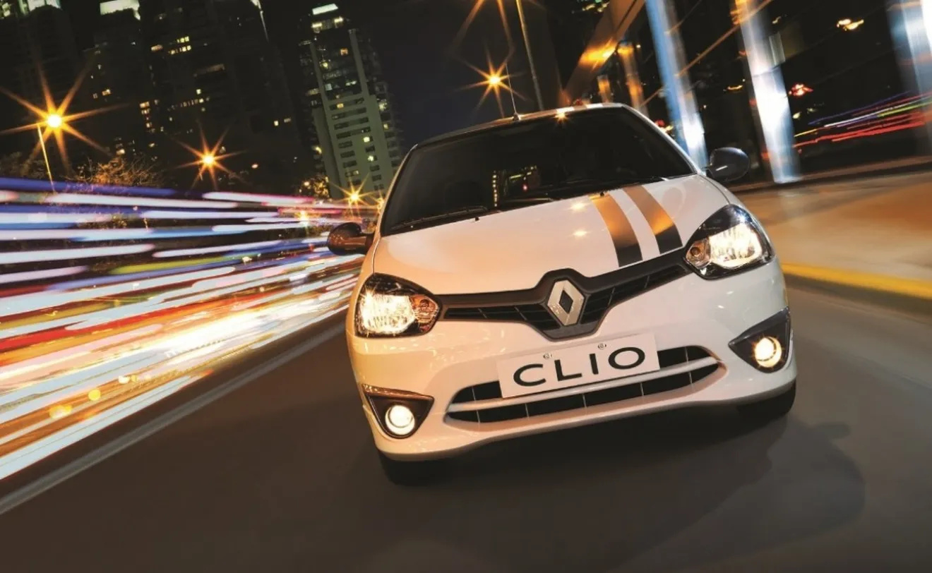 Argentina - Julio 2014: El Renault Clio toma el mando