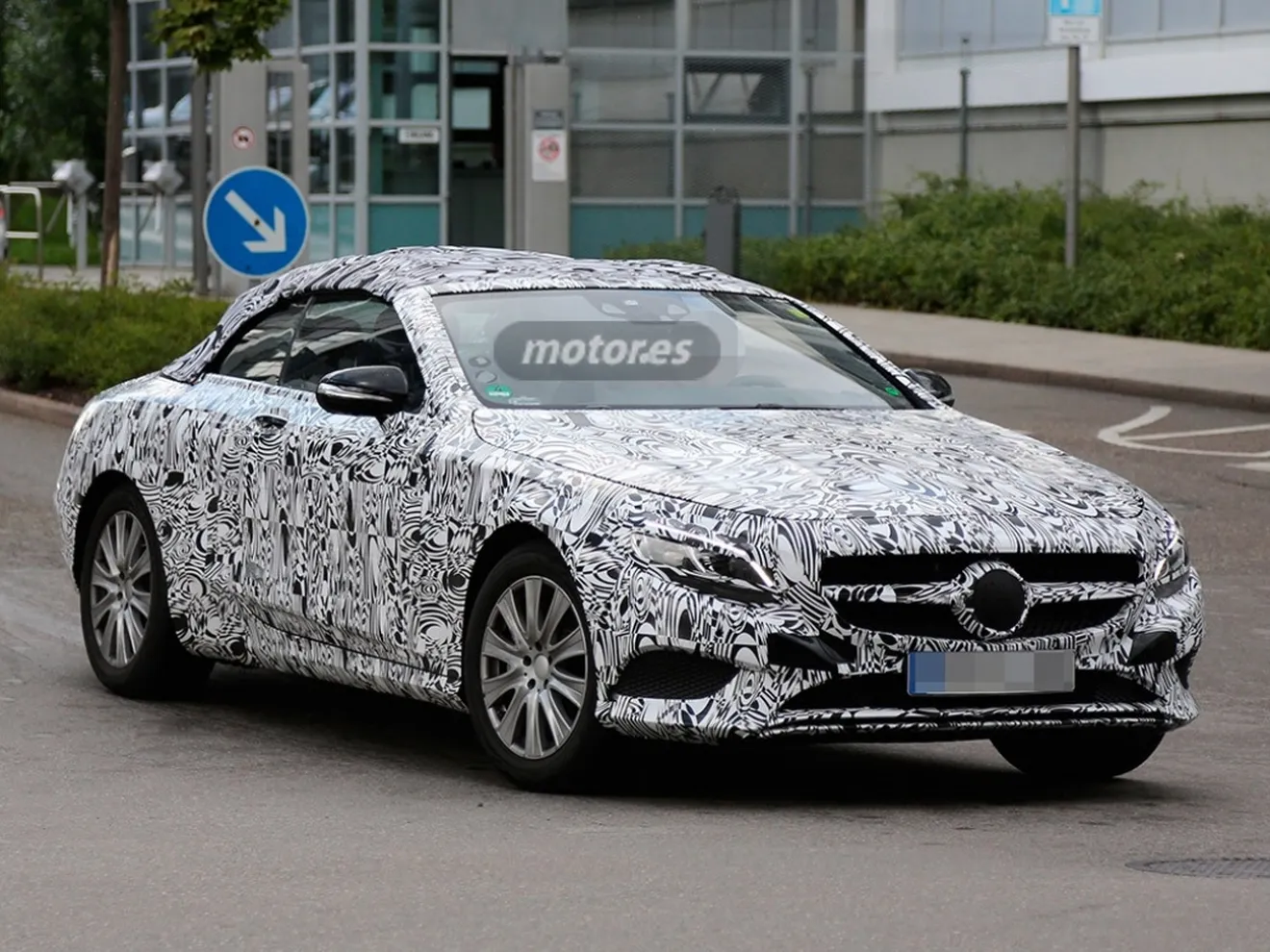El Mercedes Clase S Cabrio 2015 descubierto en fase de pruebas