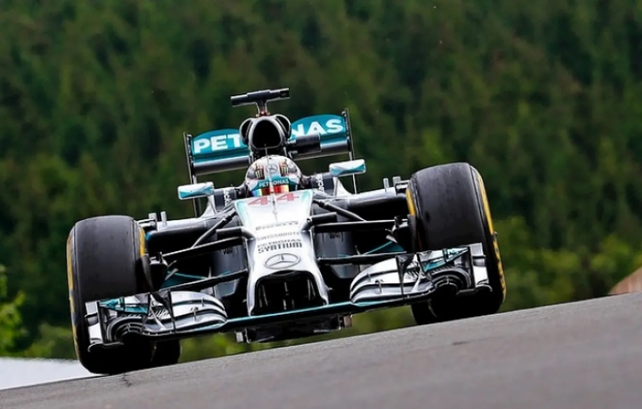 Hamilton y Mercedes lideran los libres 2 en Spa-Francorchamps