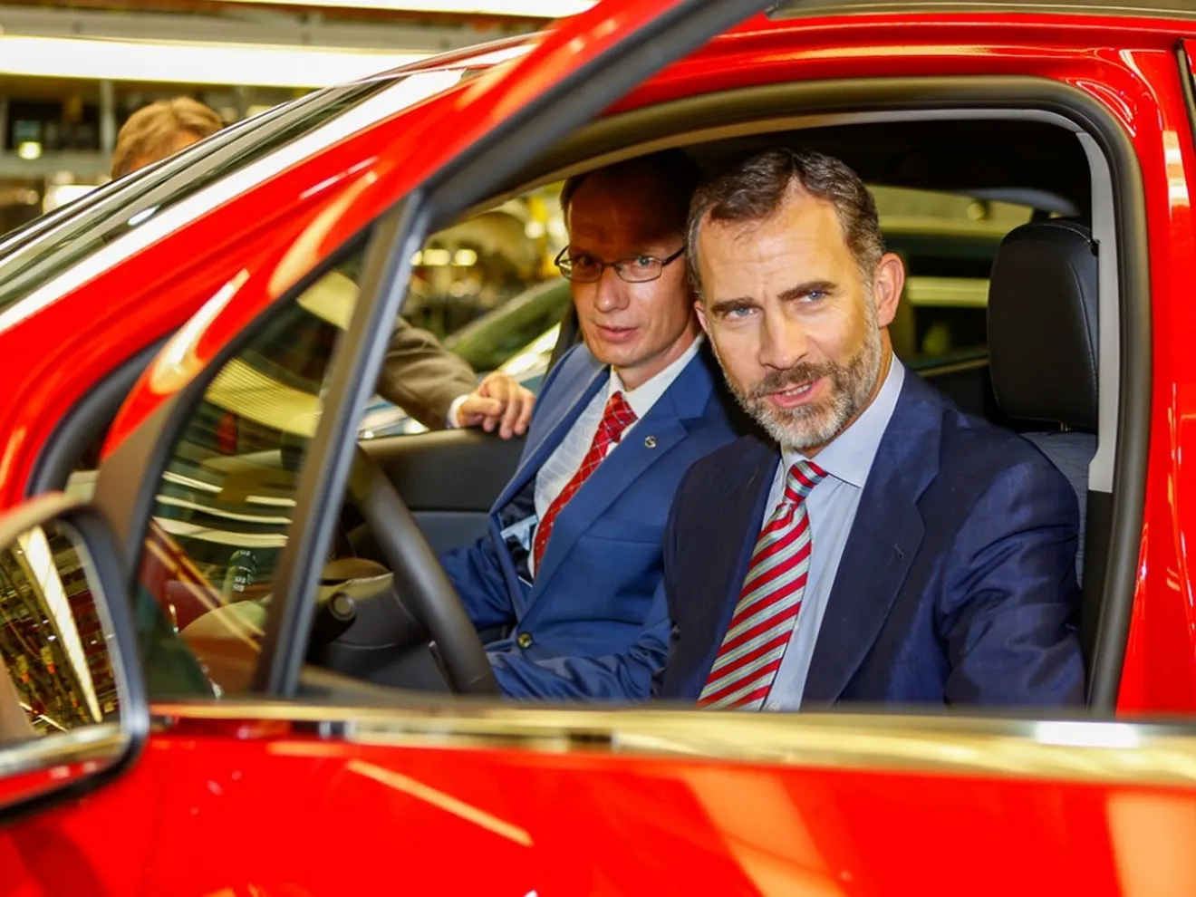 El Rey Felipe VI visita la fabrica de Opel en Figueruelas