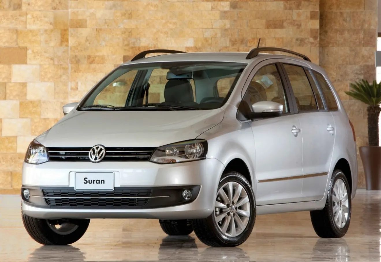 Argentina - Septiembre 2014: El Volkswagen Suran asalta el podio