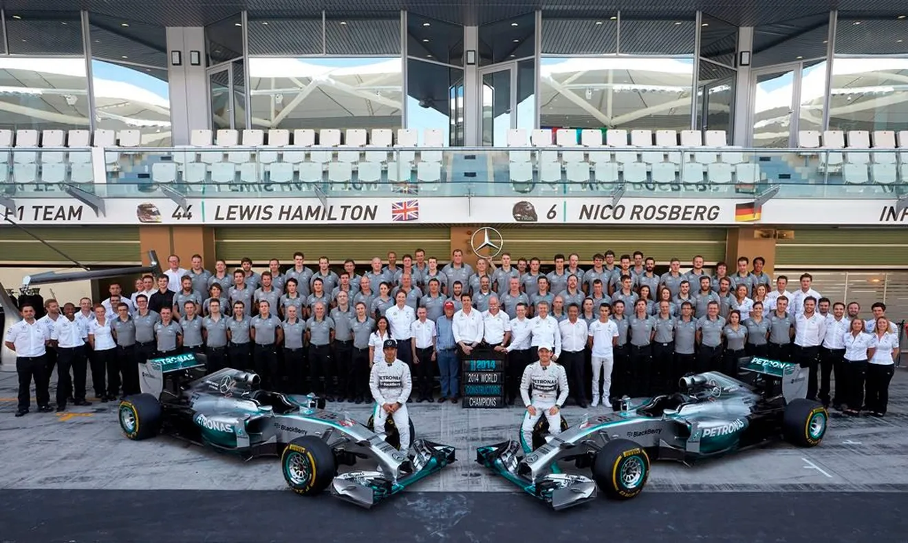 El 'campeonísimo' Mercedes: una temporada de récords