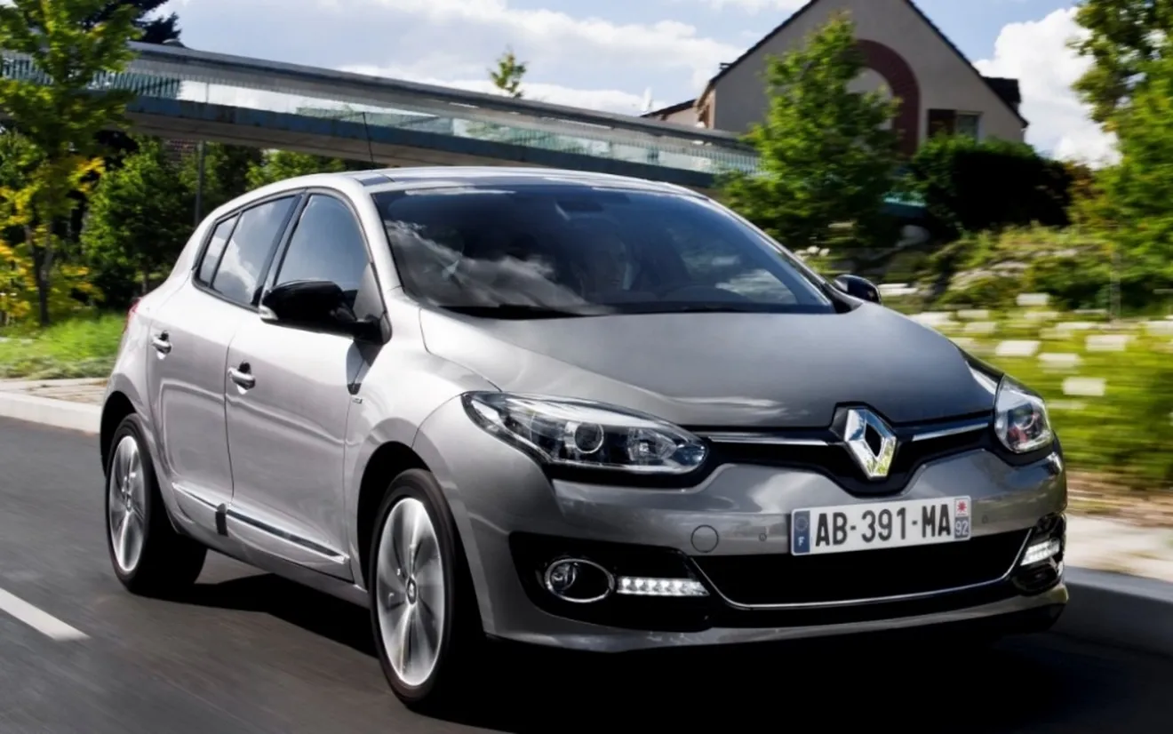 España - Octubre 2014: El Renault Mégane, líder dos años después