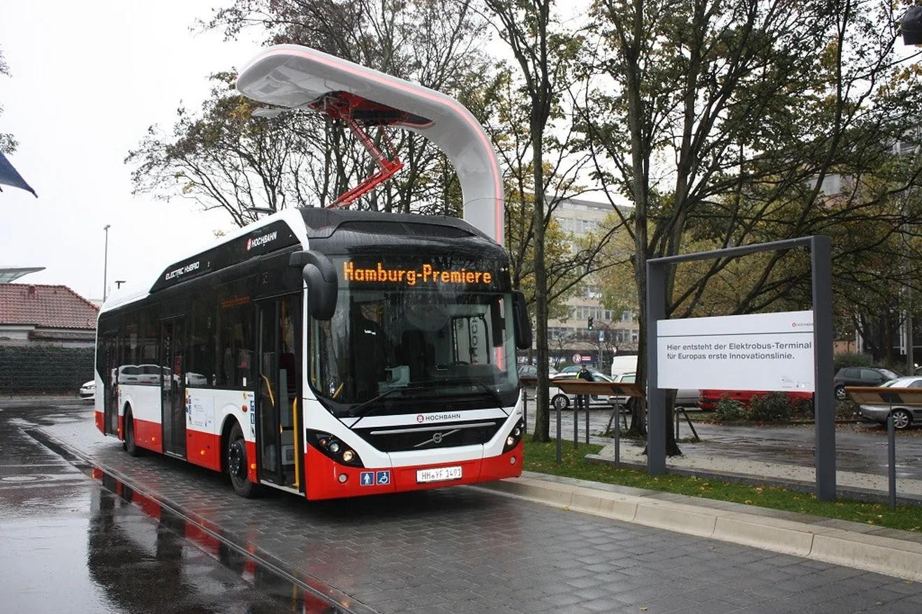 El bus híbrido eléctrico de Volvo ya da servicio en Hamburgo