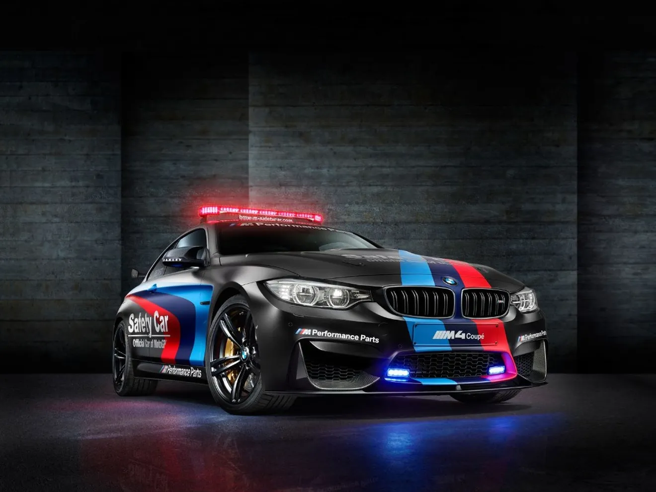 BMW M4 Coupe, el 'Safety Car' de MotoGP 2015