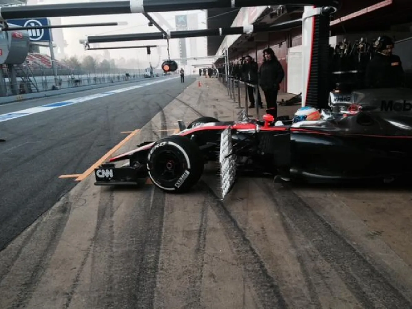 Día 2 de test F1 en Montmeló: Red Bull y Mercedes destacan en la mejor jornada de McLaren