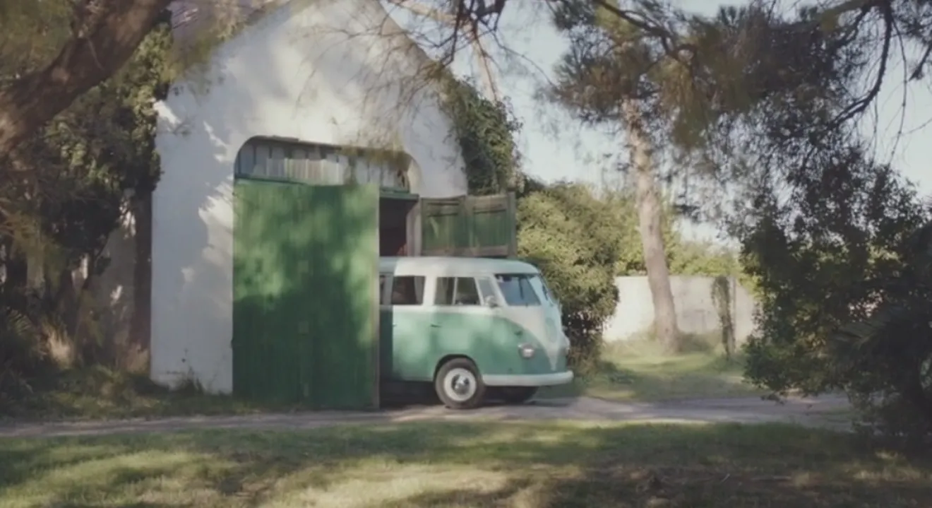 'Fieles al Original', el mítico Bulli marca el primer paso de la campaña de Volkswagen