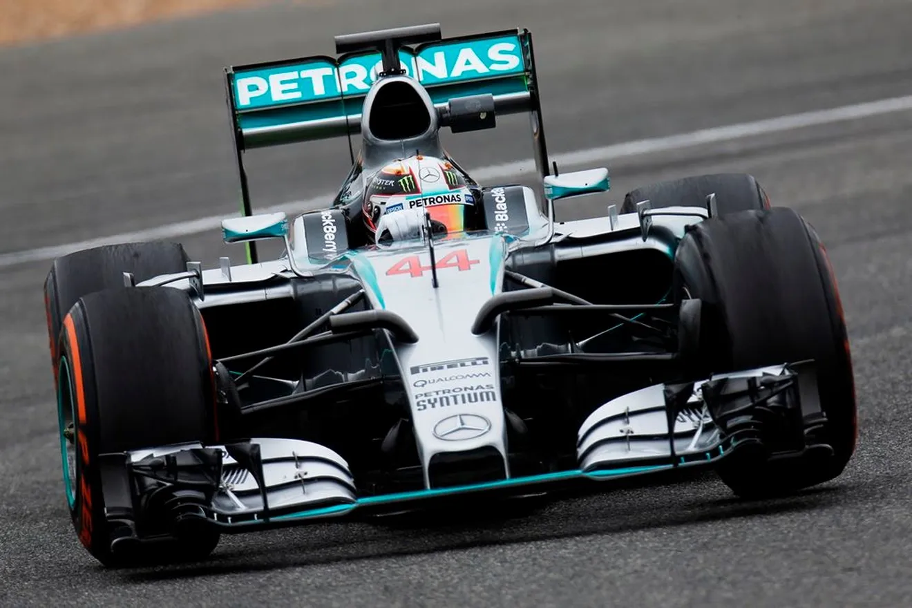 Hamilton asusta a sus rivales: ''El coche va igual que en 2014''