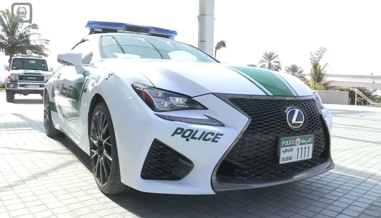 El Lexus RC F se incorpora a la policía de Dubai