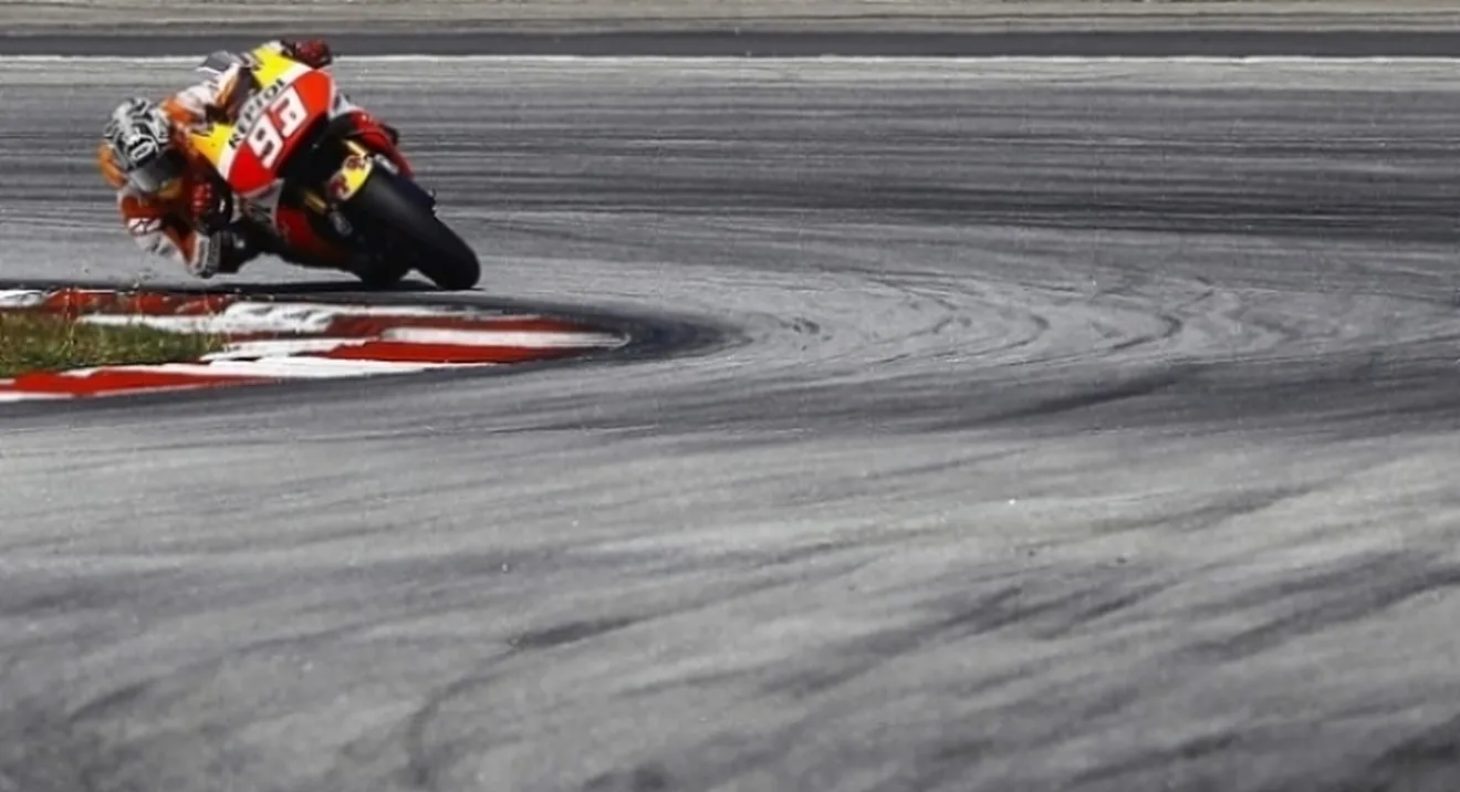Marc Márquez lidera el sexto día de test MotoGP en Sepang