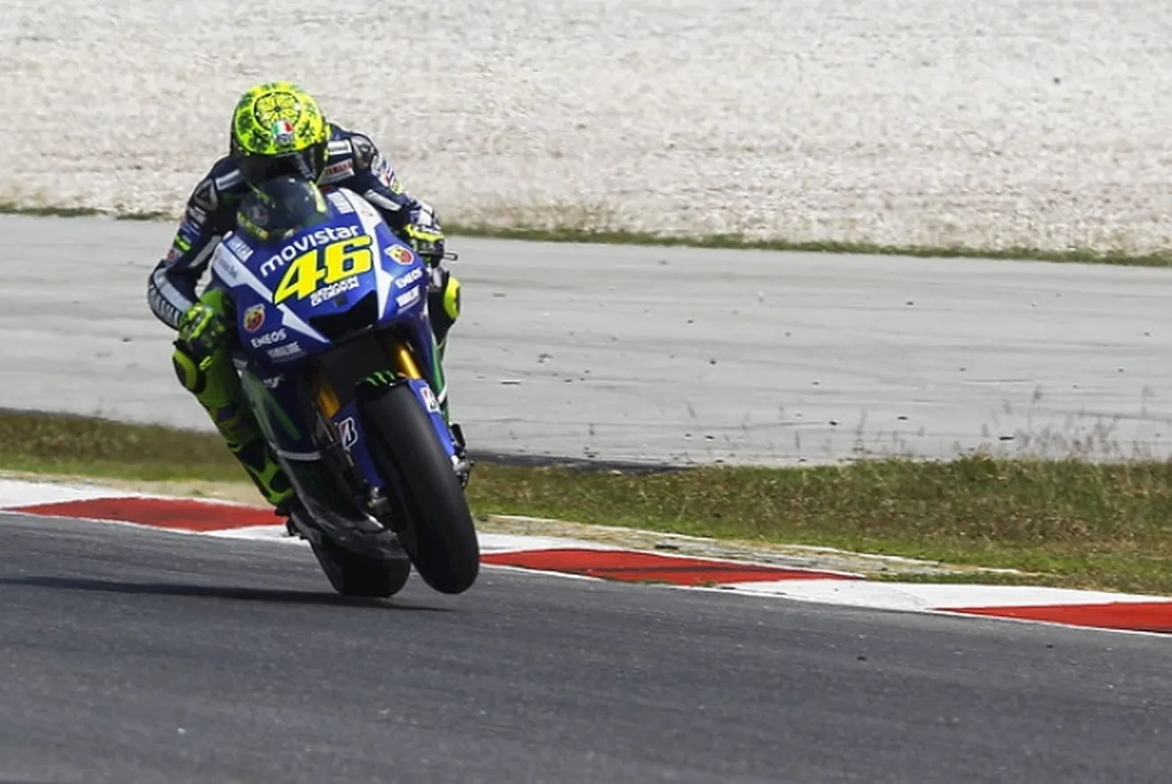 Rossi lidera el primer día de los segundos test de MotoGP en Sepang