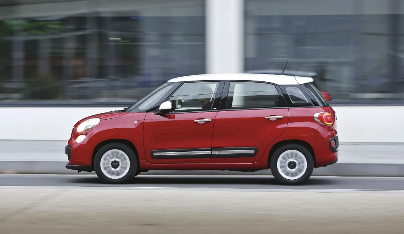 Italia - Enero 2015: El Fiat 500L alcanza el segundo puesto
