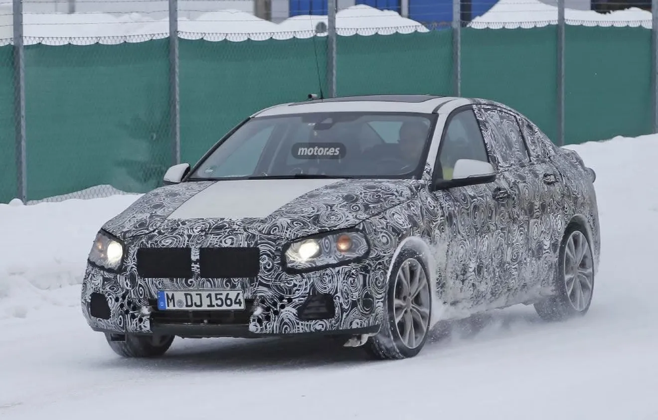 BMW Serie 1 Sedan 2016, nuevas fotos espía desde la nieve
