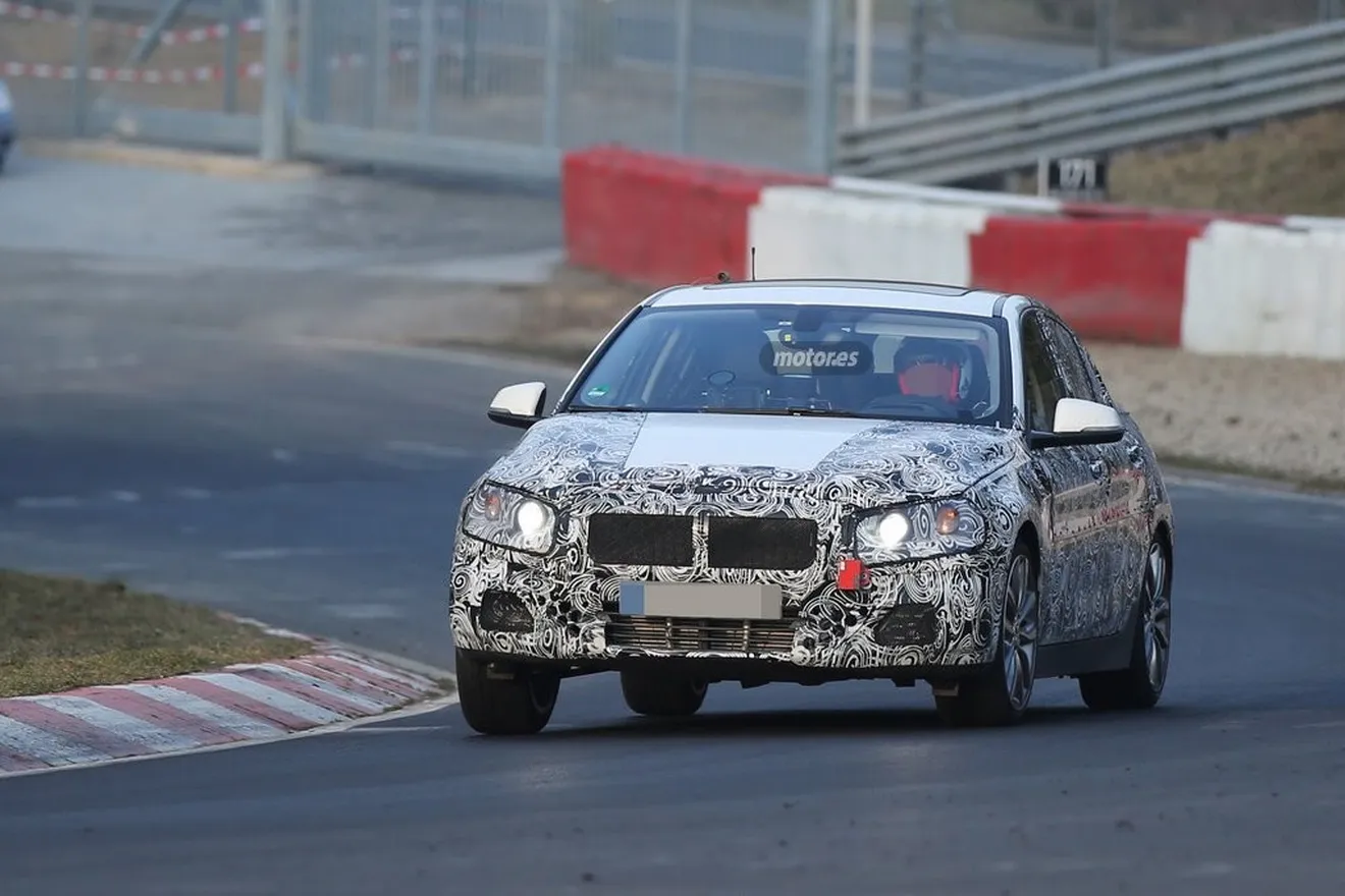 Nuevo BMW Serie 1 Sedan, fotos espía en Nürburgring