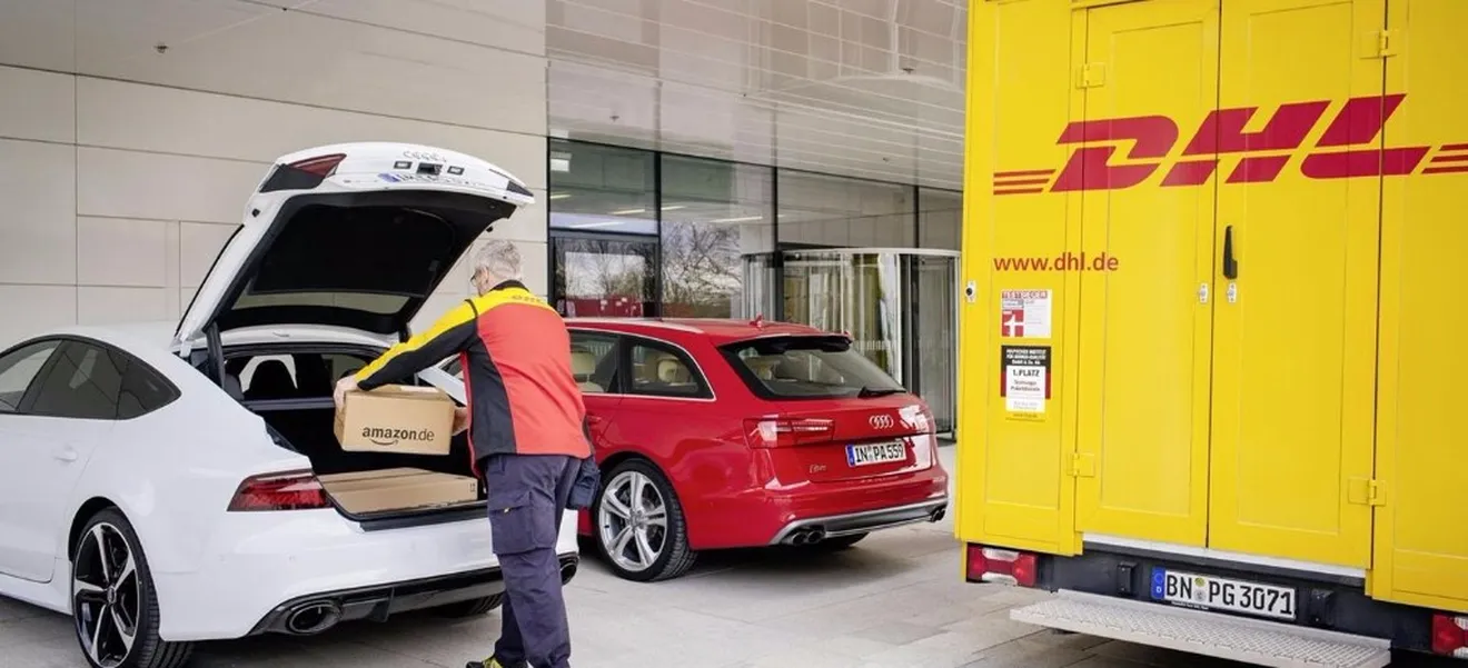 Audi, DHL y Amazon proponen recibir paquetes en el maletero de tu coche